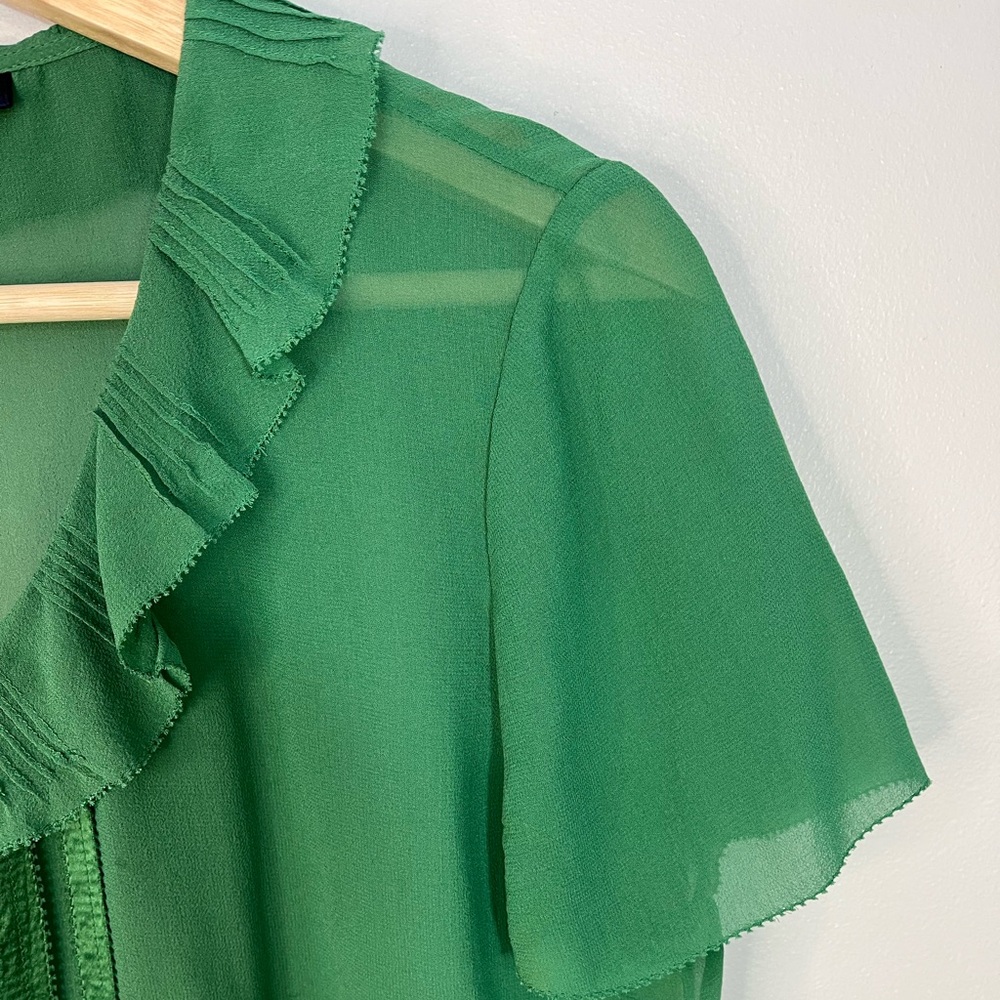 Boden Green Ruffled 100% Silk Blouse Short Sleeve semi Fitted Women’s 12 - Picture 5 of 11